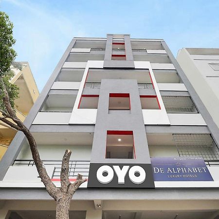 Super Townhouse De Alphabet Hotel Kukatpally Nexus Mall Hyderabad Eksteriør billede
